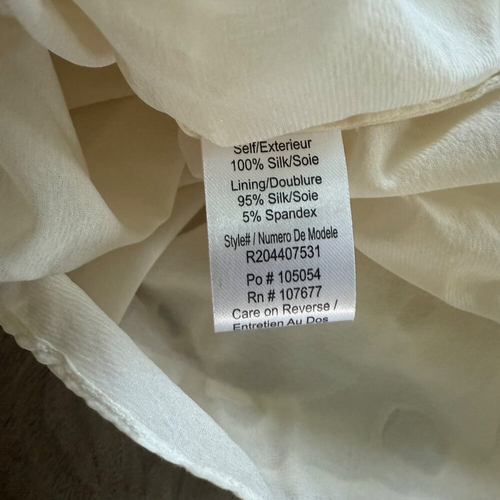 Alice + Olivia White Textured Sleeveless Blouse Top 100% Silk Womens Size M - Picture 4 of 8